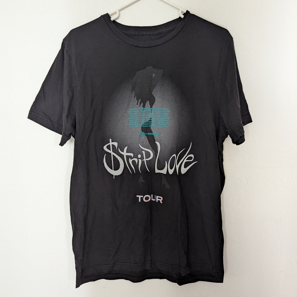 Karol G Strip Love Tour Shirt Unisex Size Large Black Concert Graphic Tee